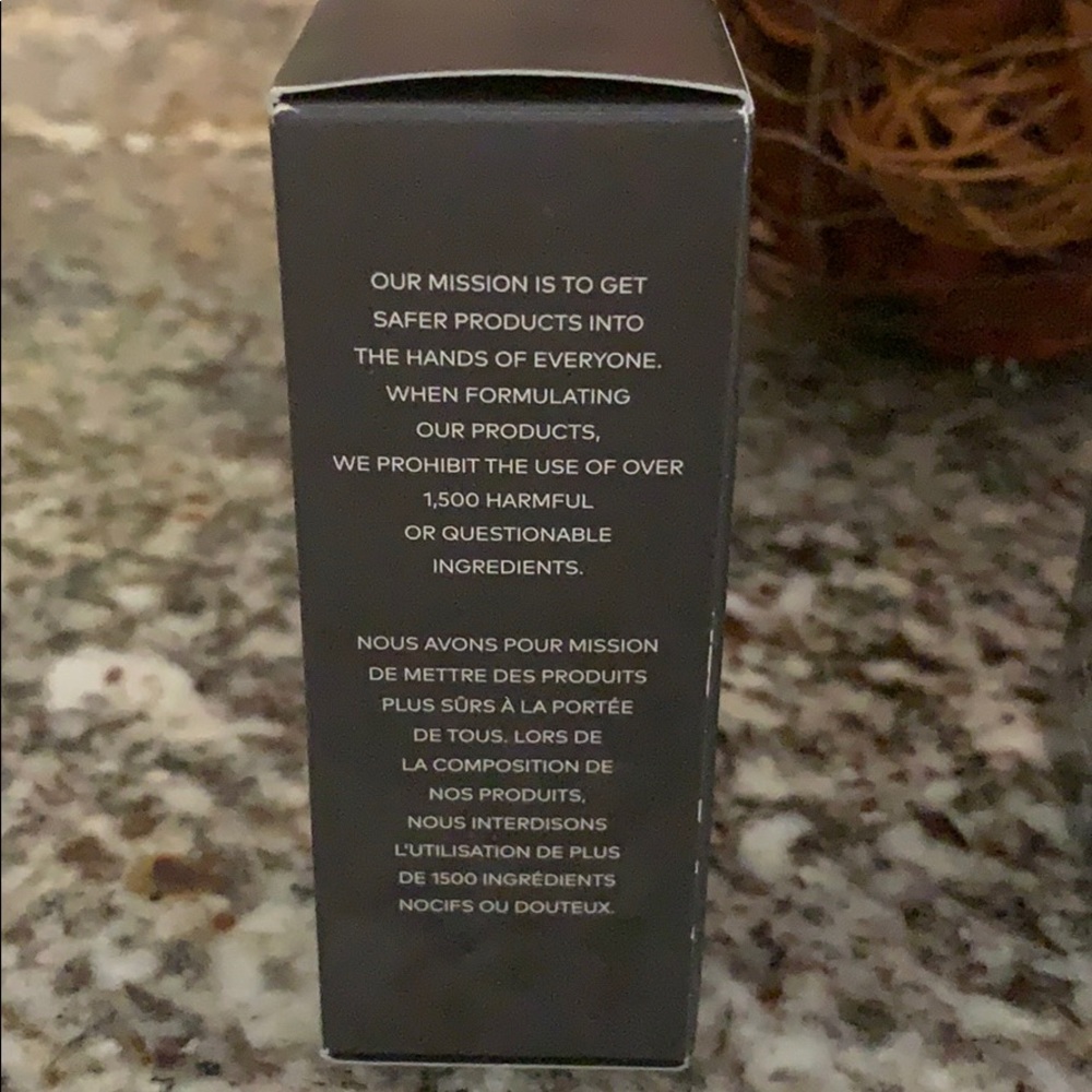 ❌SOLD❌BeautyCounter CounterMan Set - Picture 2 of 4